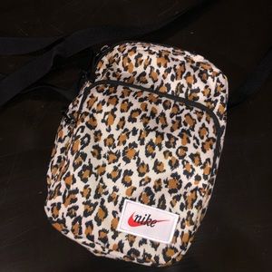CHEETAH NIKE CROSS-BODY BAG